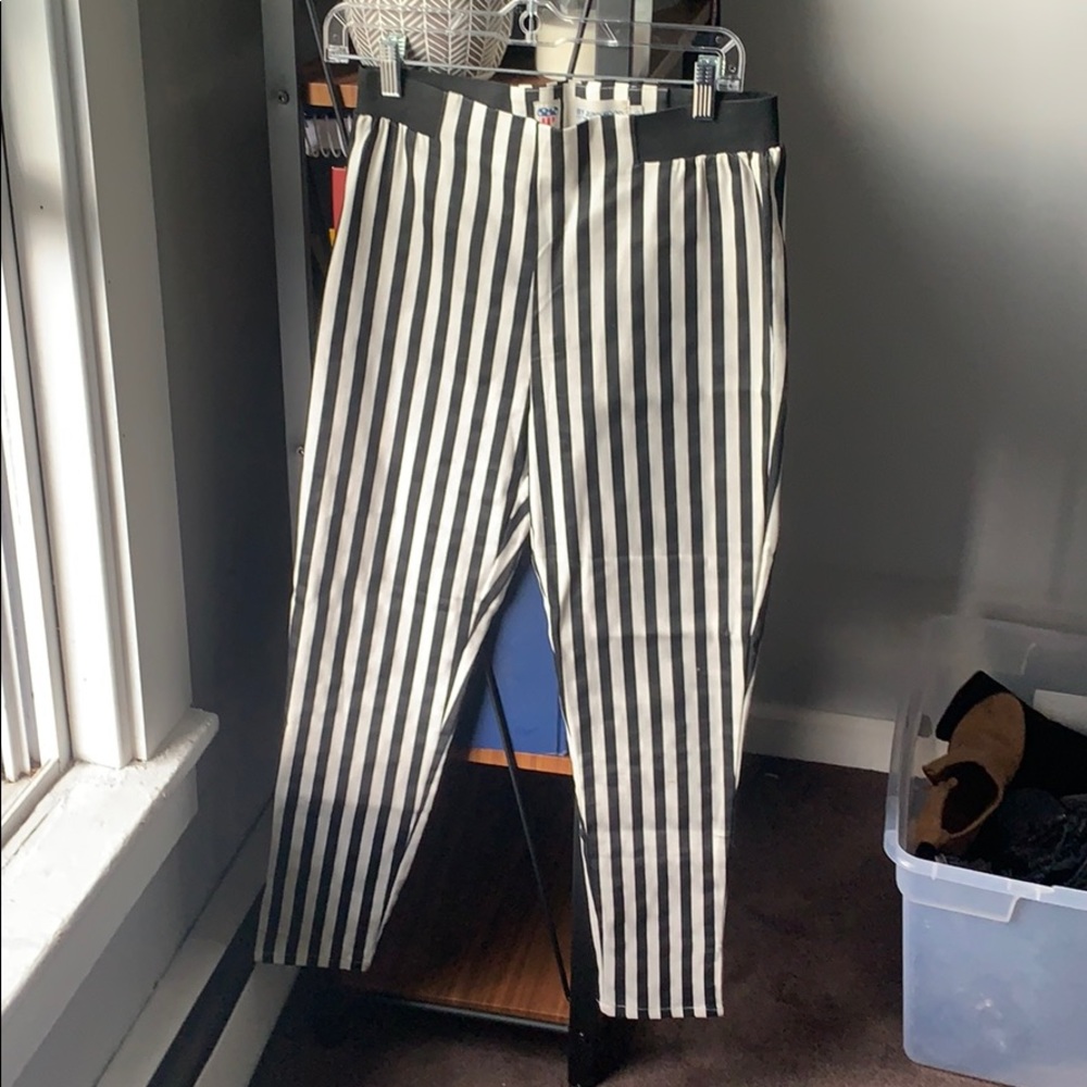 White and black stripped pants